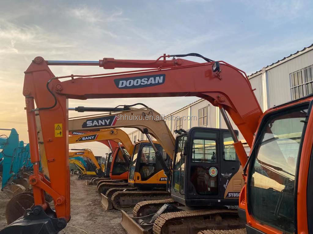 কোরিয়া উৎপত্তি ব্যবহৃত মিনি খননকারী Doosan75 মানের নির্মাণ মেশিন/দ্বিতীয় হাত জলবাহী ক্রলার খননকারী DOOSAN75 গরম বিক্রয়