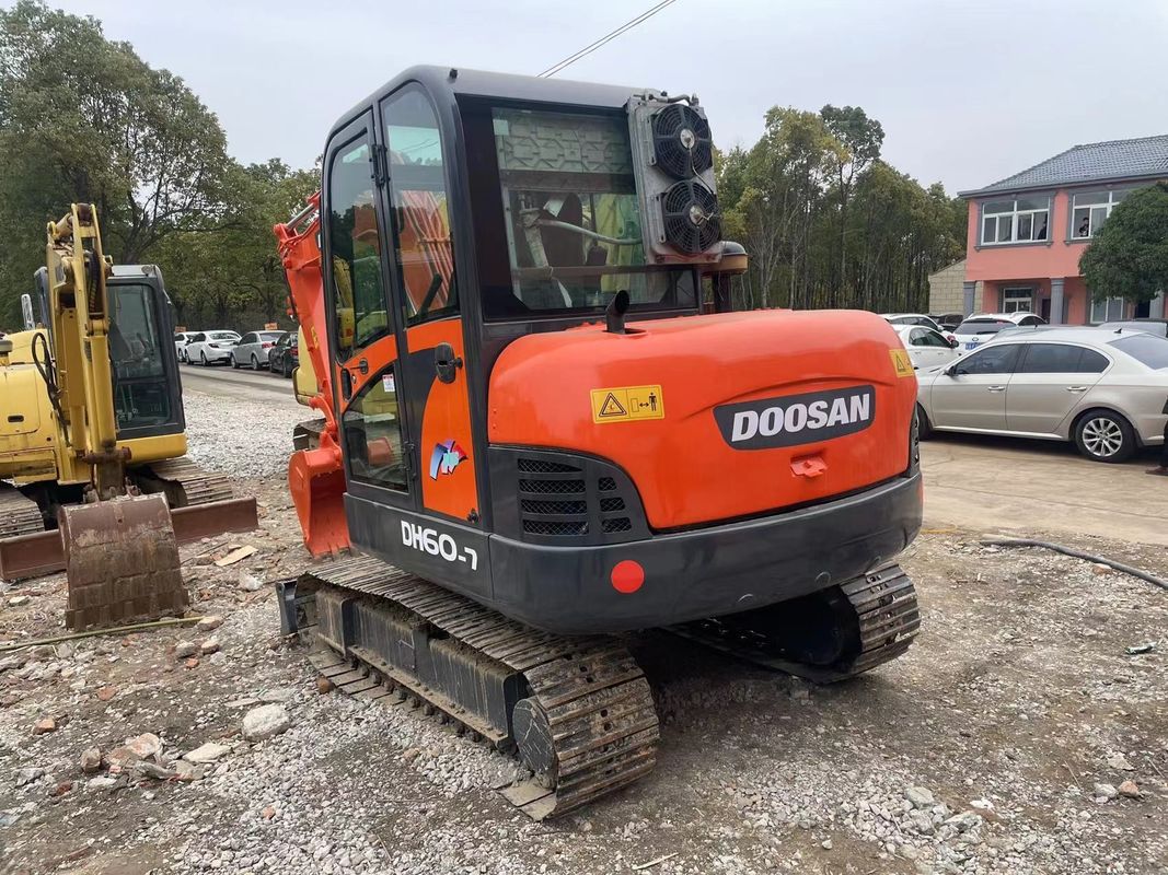 উচ্চ মানের ব্যবহৃত মিনি খননকারী Doosan ZX60 নির্মাণ মেশিন/দ্বিতীয় হাত হাইড্রোলিক ক্রলার খননকারী DOOSAN ZX60 কোরিয়া উৎপত্তি