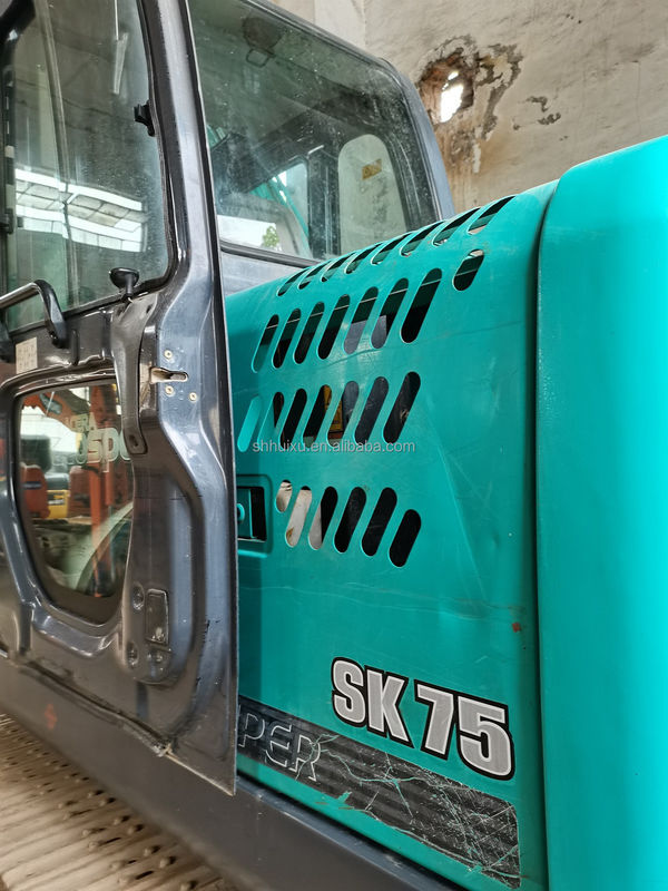 Kobelco SK200 ব্যবহৃত মিনি খননকারী Kobelco SK75 ভাল মানের সস্তা দাম দ্বিতীয় হাত হাইড্রোলিক ক্রলার খননকারী জাপান উৎপত্তি