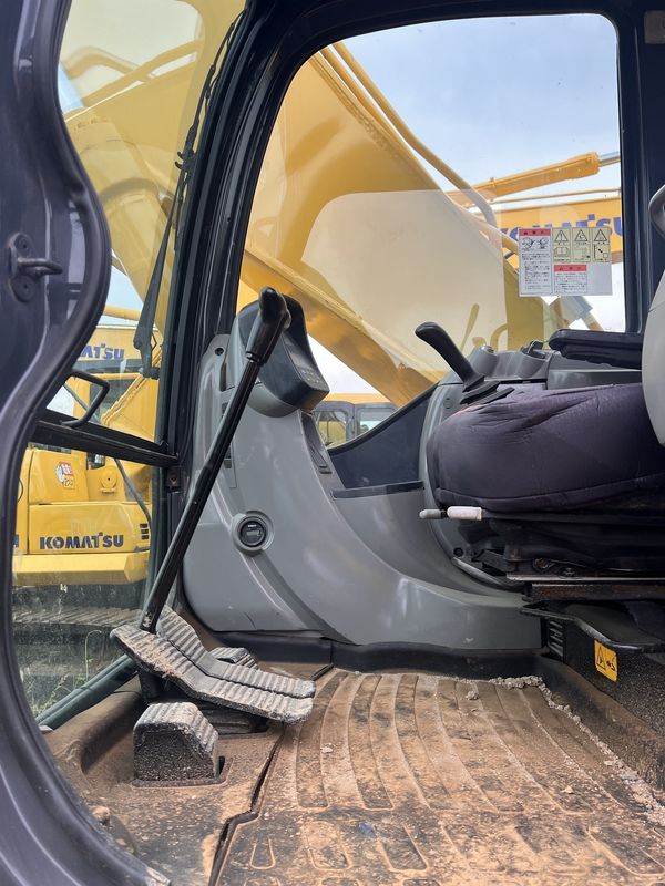 ব্যবহৃত খননকারী Kobelco SK260 সেকেন্ড হ্যান্ড খননকারী ব্যবহৃত যন্ত্রপাতি 26 টন হাত মাটি খননকারী ব্যবহৃত খননকারী
