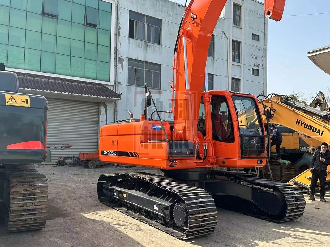 উচ্চ মানের মূল ব্যবহৃত খননকারী Doosan Dh60 Dh75 Dh80 Doosan DX500LC DX300 DX220 DX225 ব্যবহৃত খননকারী বিক্রয়ের জন্য