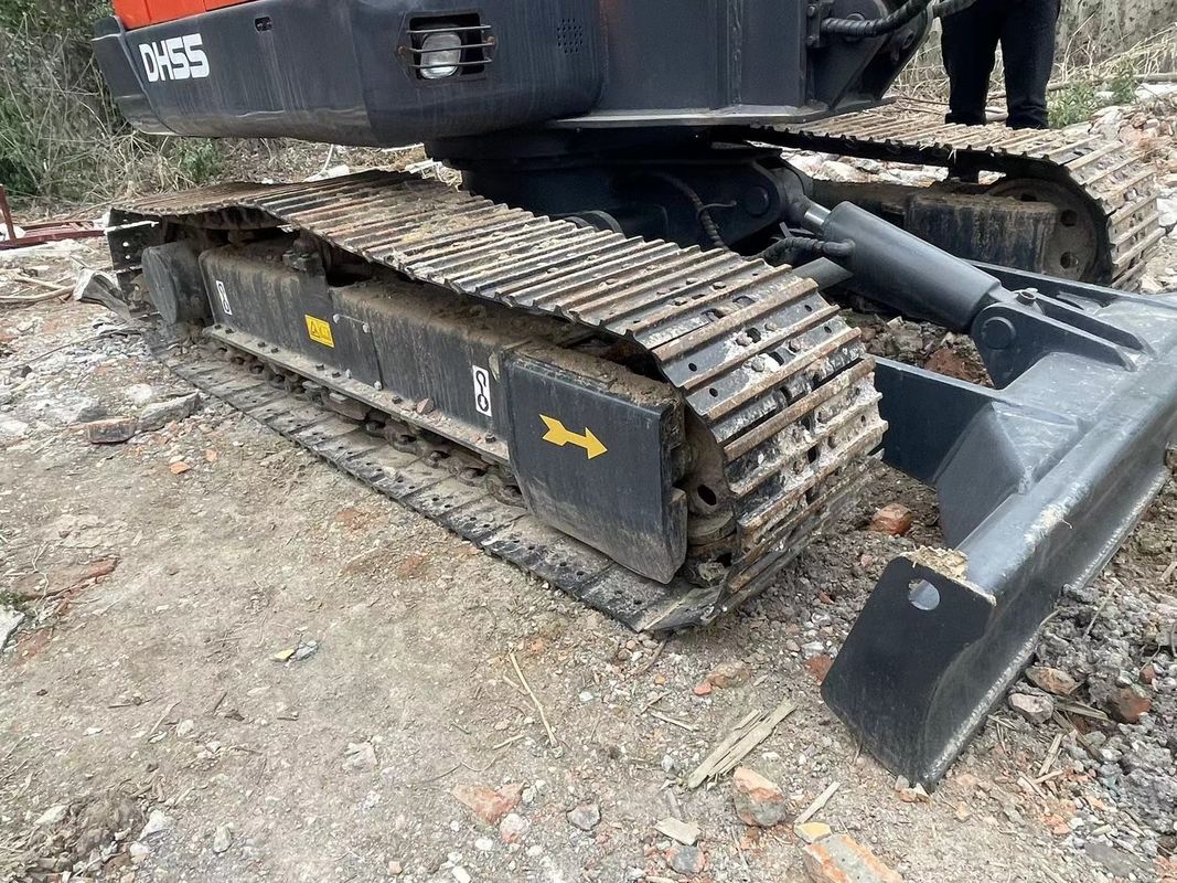 ব্যবহৃত ইঞ্জিনিয়ারিং & নির্মাণ মেশিন Doosan 55 ব্যবহৃত খননকারক বিক্রয়ের জন্য খননকারক ব্যবহৃত বিক্রয়