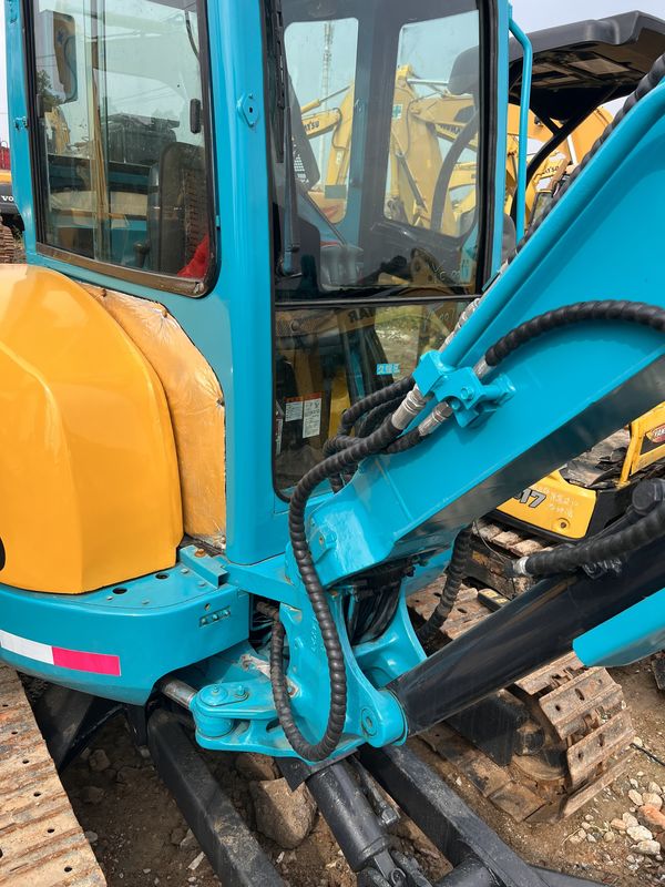 কম কাজের ঘন্টা ব্যবহৃত খননকারী Kobelco 135 বিক্রয় ব্যবহৃত Kobelco স্টক ব্যবহৃত খননকারী Kobelco