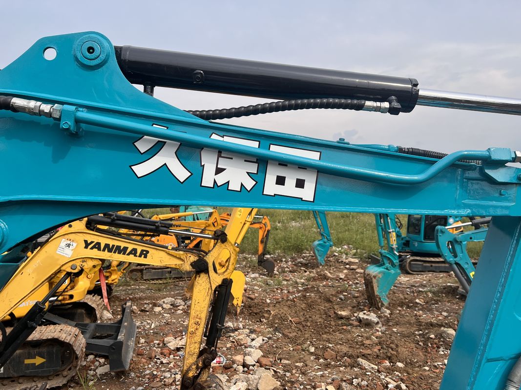 কম কাজের ঘন্টা ব্যবহৃত খননকারী Kobelco 135 বিক্রয় ব্যবহৃত Kobelco স্টক ব্যবহৃত খননকারী Kobelco
