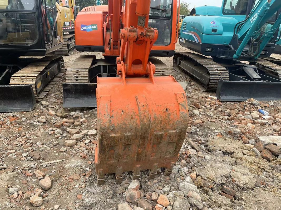 ভাল পারফরম্যান্স খননকারী Doosan DX75 ছোট খননকারী ব্যবহৃত যন্ত্রপাতি 6 টন খননকারীর জন্য বিক্রয় মিনি খননকারীর সেরা