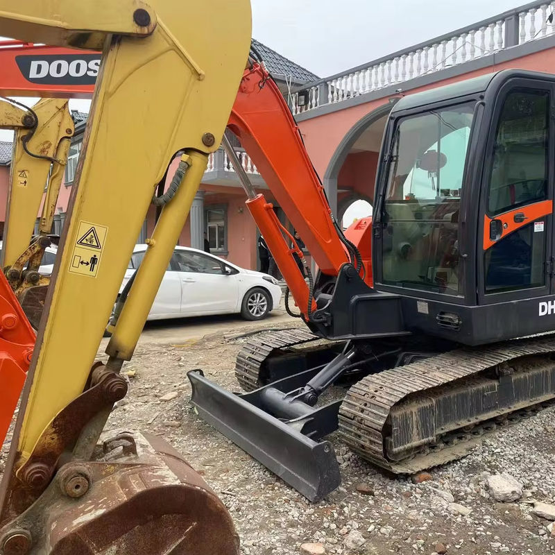 নতুন ভাল বিক্রয় ব্যবহৃত খননকারী Doosan DX60 খননকারী ব্যবহৃত ক্রলার খননকারী Doosan DH60 কারখানার দাম বিক্রয়