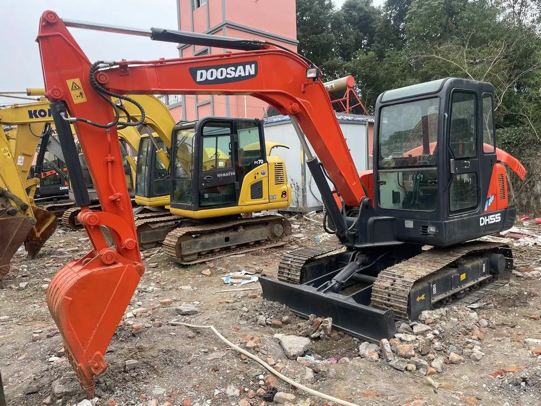 মিনি ব্যবহৃত ক্রলার খনন মেশিন Doosan dx55/সেকেন্ড হাত উচ্চ মানের excavator Doosan dx55