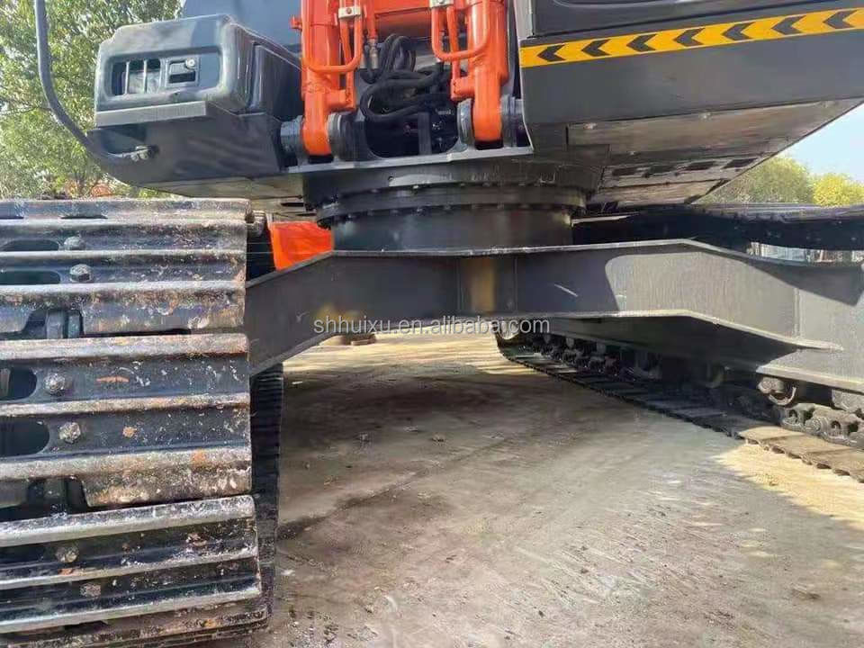 হিটাচি স্টক ভালো অবস্থায় হিটাচি ZX200-5 সেকেন্ড হ্যান্ড হাইড্রোলিক ক্রলার এক্সক্যাভার/ব্যবহৃত খনন মেশিন হিটাচি ZX200-5 সস্তা দাম