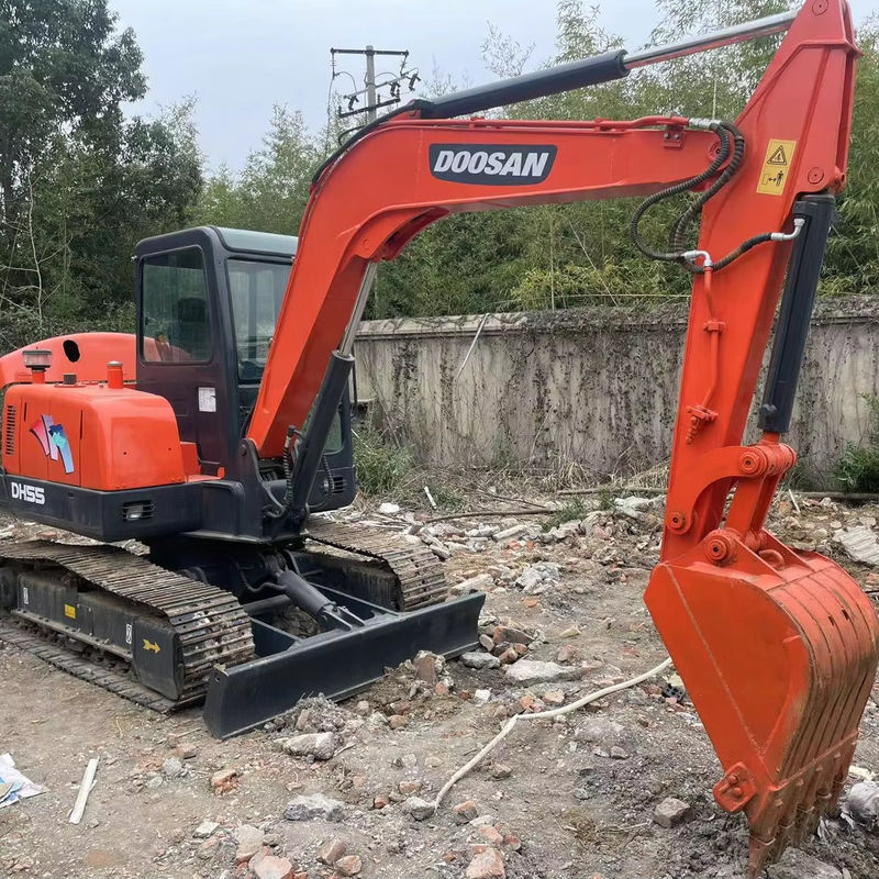 কমলা রঙের মিনি ব্যবহৃত বিড়াল Doosan Dx55 সেকেন্ড হ্যান্ড খননকারী 5.5 টন