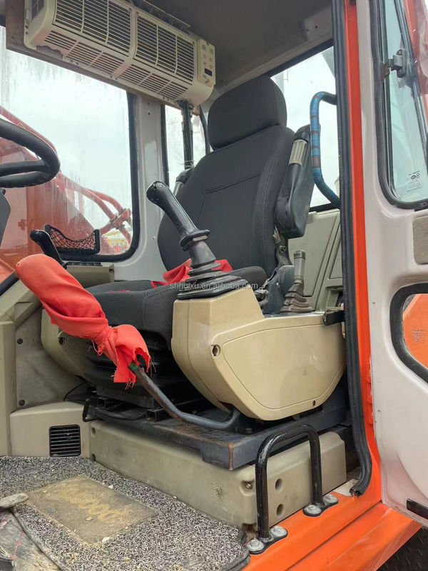 90 নতুন চাকার খননকারী দ্বিতীয় হাত DOOSAN DH150W-7 ব্যবহৃত 4 চাকার খননকারী
