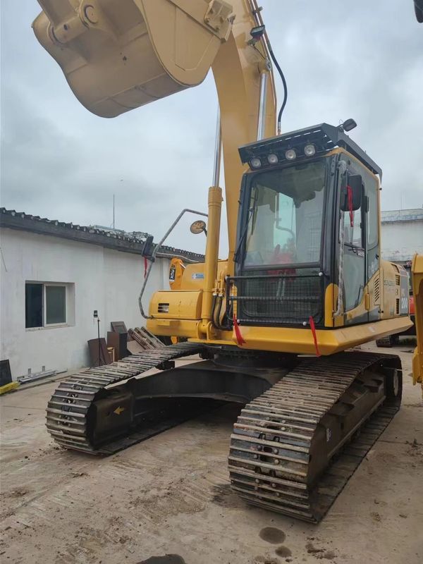 25.6TON ব্যবহৃত কমাতু পিসি 200 এক্সক্যাভারেটর /প্রায় নতুন /সেকেন্ড হ্যান্ড কমাতু পিসি 200-5 মাঝারি এক্সক্যাভারেটর