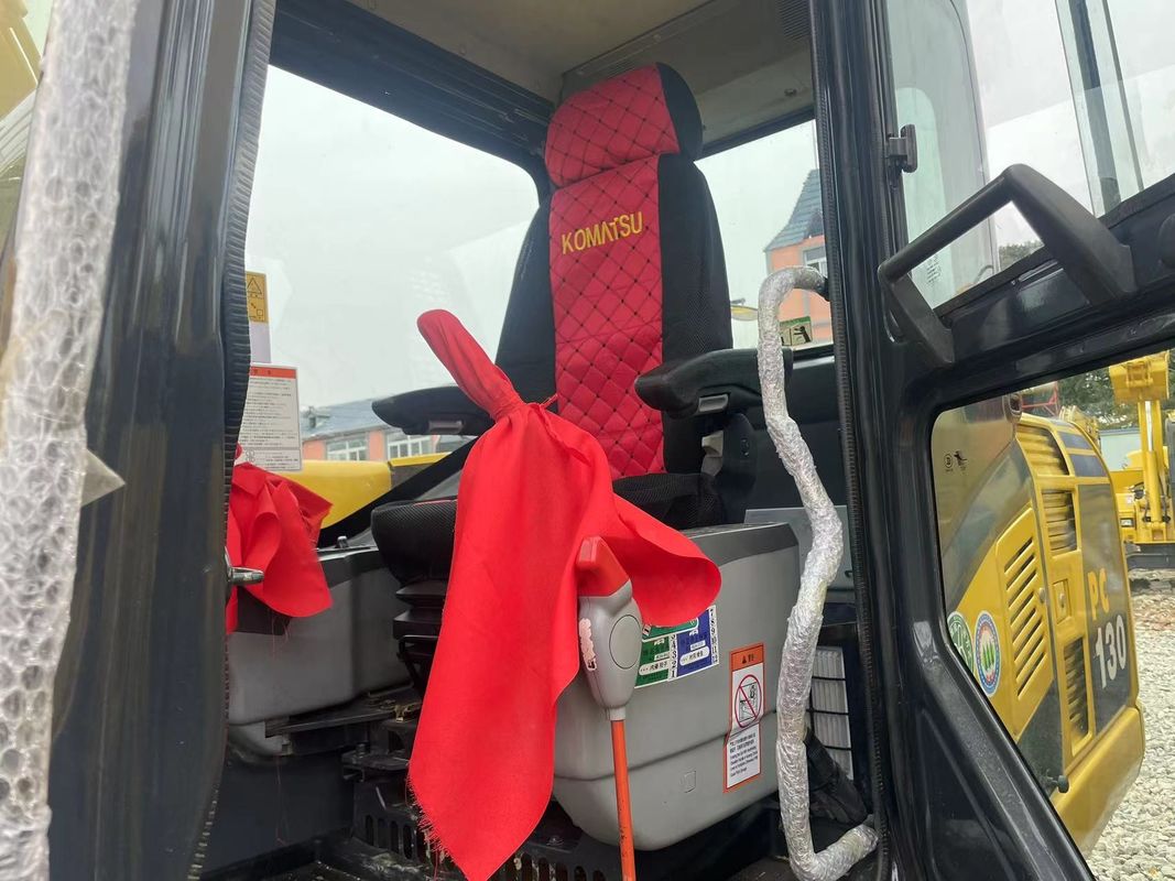 হাতের ব্যবহৃত জমি খননকারী Komatsu PC130 ব্যবহৃত যন্ত্রপাতি 13 টন হাতের ব্যবহৃত পোস্ট গর্ত খননকারী বিক্রয়ের জন্য দ্বিতীয় হাত খননকারী