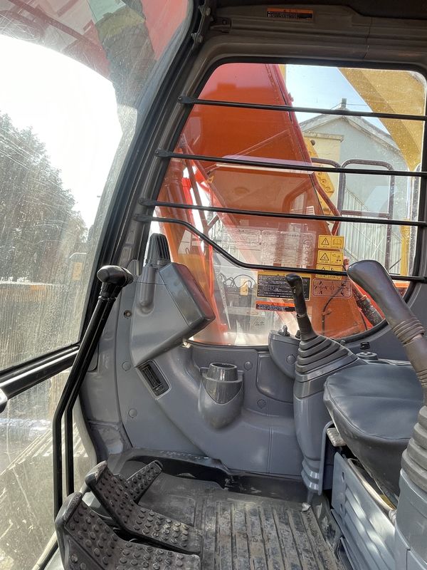 হিটাচি Zx120 60 70 ক্রলার ব্যবহৃত খননকারক চীন সস্তা সাংহাই বিক্রয়ের জন্য