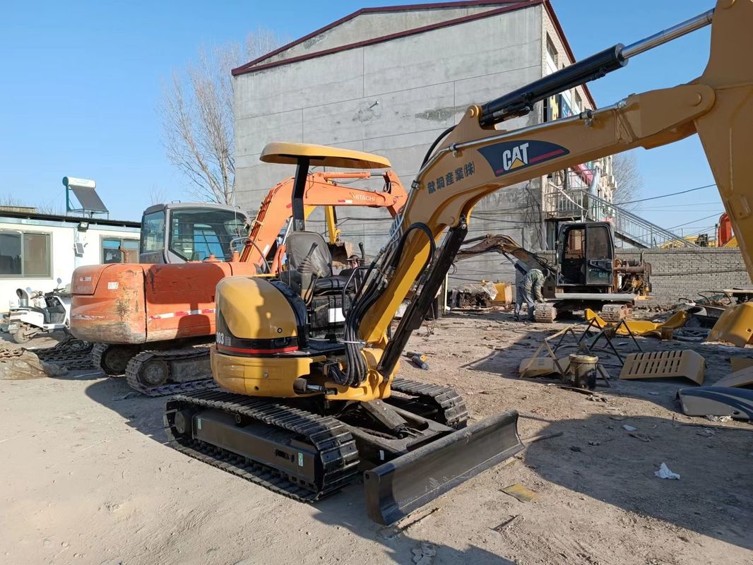 ব্যবহৃত মিনি খননকারী CAT303 ড্রাইভিং ছাড়া ক্যাবিন হাত পৃথিবী খননকারী চীন মিনি খননকারী