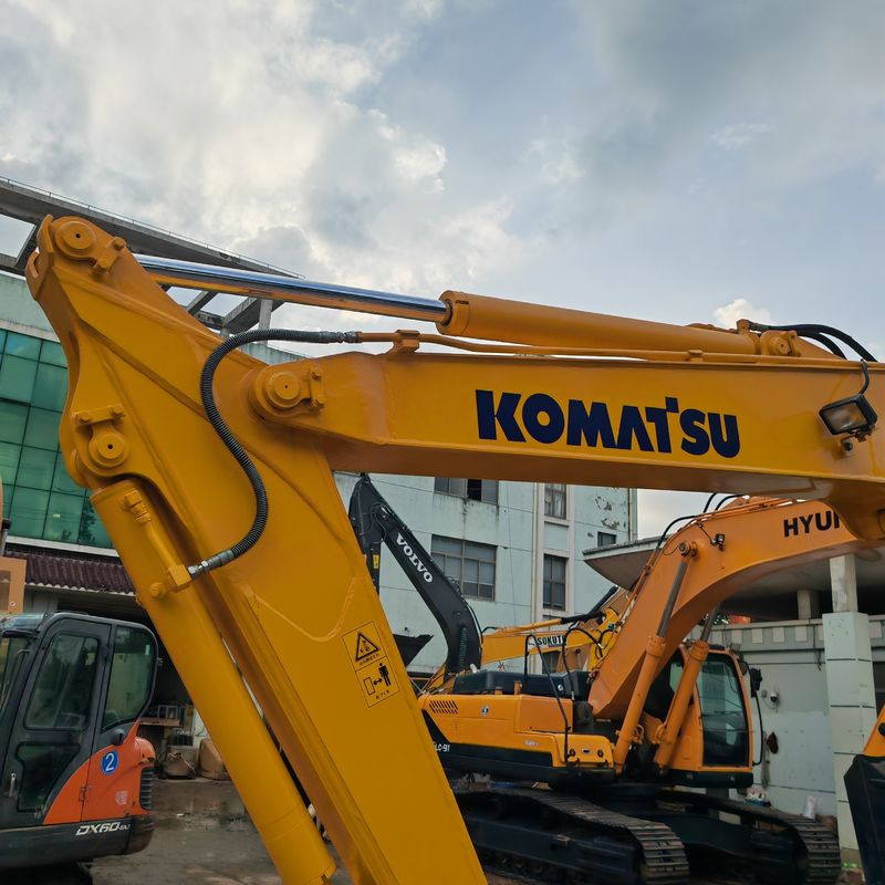 ব্যবহৃত খননকারী KomatsoPC70-8 মেশিন/ সেকেন্ড হ্যান্ড ক্রলার টাইপ KomatsoPC70-8 200-8 130 জাপান নির্মাণ যন্ত্রপাতি