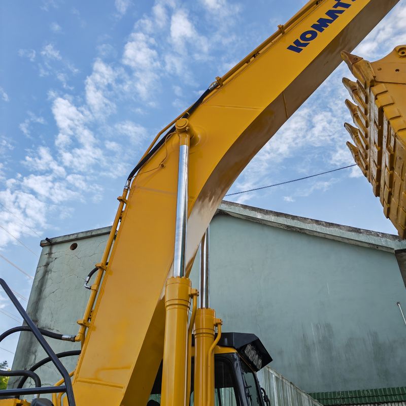 উচ্চ খনন ক্ষমতা ব্যবহৃত ক্রলার খননকারী Komatsu PC400, সেকেন্ড হ্যান্ড মিনি খননকারী PC400-7 বিক্রয়ের জন্য