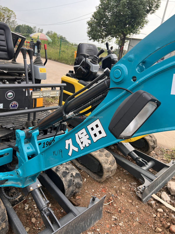 মিনি ব্যবহৃত খননকারী Kubota17u/দ্বিতীয় হাতের মিনি খননকারী Kubota 17u কম কাজের সময় বিক্রয়