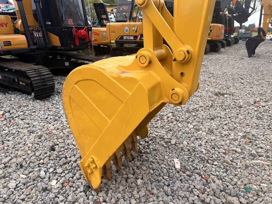 ব্যবহৃত হাইড্রোলিক ক্রলার এক্সক্যাভার Komatsu pc130 অন্যান্য নির্মাণ যন্ত্রপাতি সেকেন্ড হ্যান্ড এক্সক্যাভার Komatsu pc130 সস্তা দাম