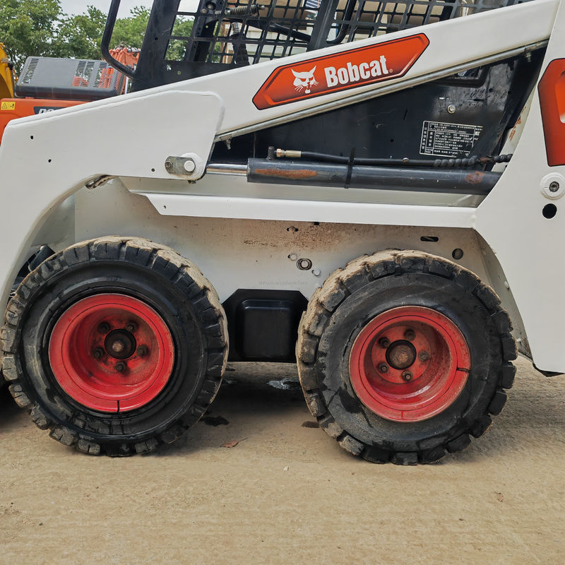 বহুমুখী ব্যবহৃত স্কিড স্টিয়ার লোডার BOBCAT S70 Doosan Bobcat 1 টন সেকেন্ড হ্যান্ড মিনি লোডার