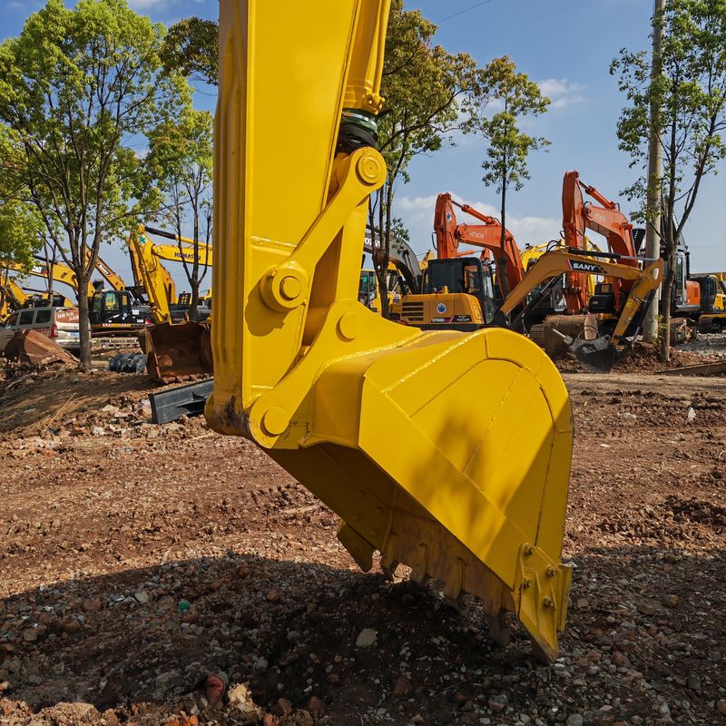 22 টন ব্যবহৃত খননকারী Komatsu PC 220 8 দ্বিতীয় হাতের Komatsu PC220 8