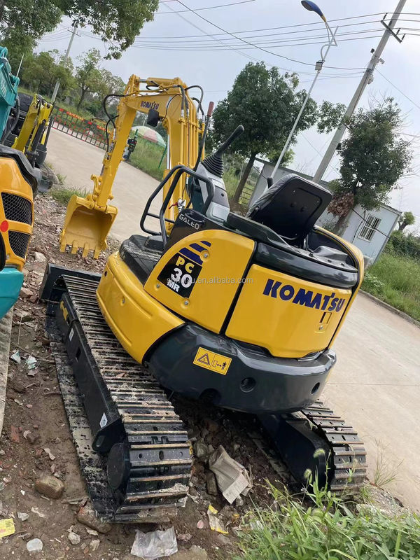 মিনিক্রোলার এক্সক্যাভার স্টক ব্যবহৃত কমাতু পিসি৩০/নিম্ন দাম ব্যবহৃত কমাতু মিনি এক্সক্যাভার পিসি৩০ বিক্রির জন্য