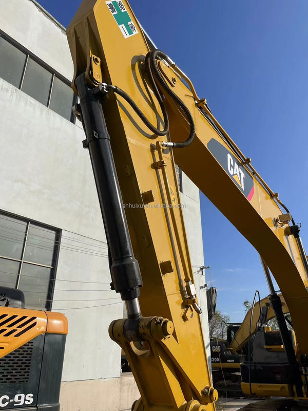 ব্যবহৃত Caterpillar- Excavator Original CAT320d2 Digger CAT- 320d2 Good Condition ভারী মাটি সরানোর যন্ত্রপাতি বিক্রয়ের জন্য