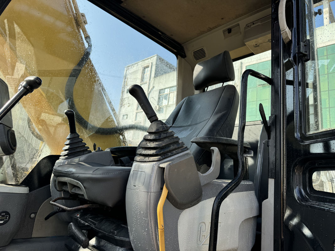 Caterpillar- Excavator মূল 320d2 হাইড্রোলিক নির্মাণ Digger CAT- 320d2 ভালো অবস্থায় সস্তা ব্যবহৃত ক্রলার এক্সক্যাভেটর বিক্রি
