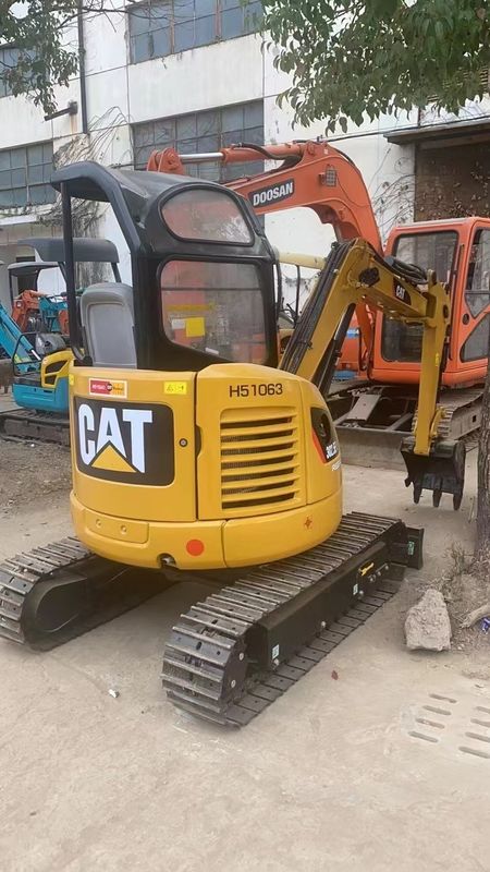 2 টন ব্যবহৃত CAT302.5C মাইক্রো হাইড্রোলিক ক্রলার এক্সক্যাভারেটর CAT301.7 CAT302 CAT303 CAT304
